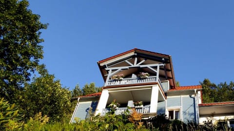 Facade/entrance, Balcony/Terrace