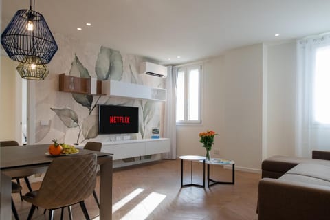 AURA - Seta di Lago - Love Italy Homes Apartment in Province of Brescia