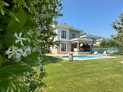 Garden, Garden view, Pool view, Swimming pool