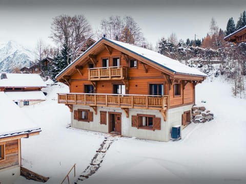 Property building, Day, Natural landscape, Winter