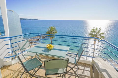 Patio, Balcony/Terrace, Dining area, Sea view