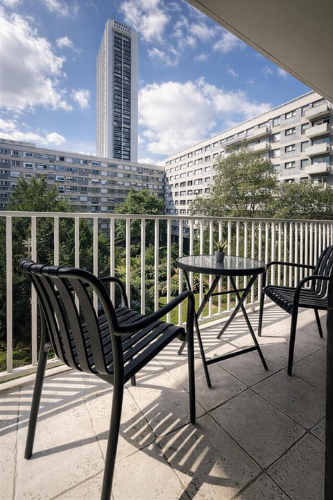 Le Candelaria - 6 pers - Proche Paris - Balcon Apartment in Puteaux