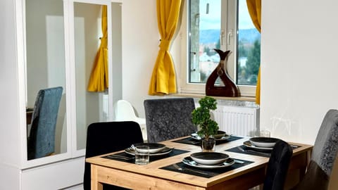 Living room, Seating area, Dining area