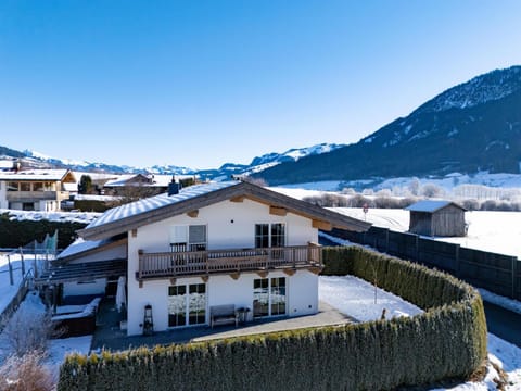 Property building, Day, Natural landscape, Winter, Mountain view