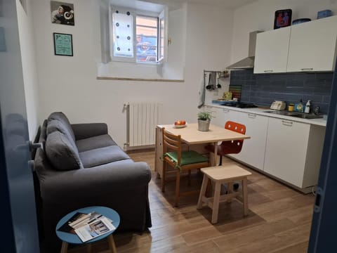 Kitchen or kitchenette, Living room, Dining area, stove