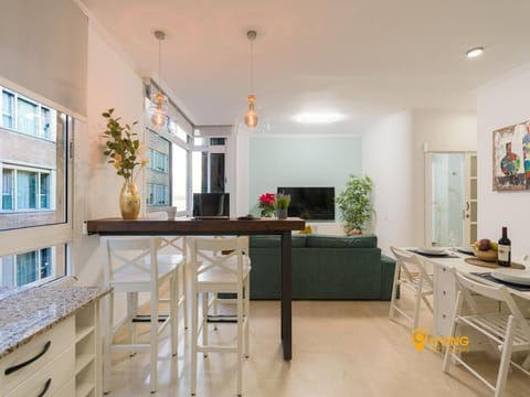 TV and multimedia, Living room, Dining area