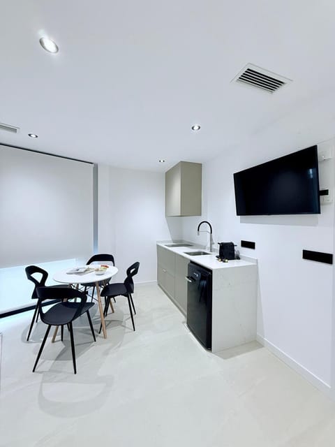 TV and multimedia, Kitchen or kitchenette