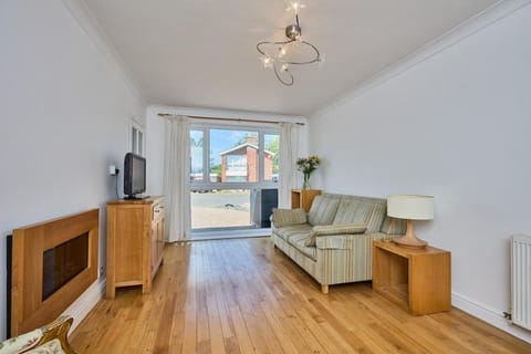 Home from Home, Rugby Apartment in Rugby