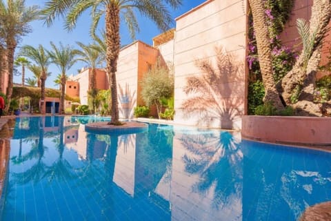 Day, Garden, Pool view, Swimming pool, sunbed
