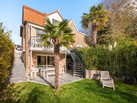 Property building, Summer