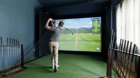 The Most Epic Experience - Pro Golf Sim Sleeps 28 House in North Myrtle Beach