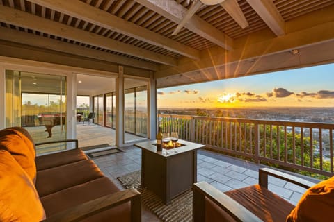 Stunning View Estate with Pool & Game Room House in La Mesa