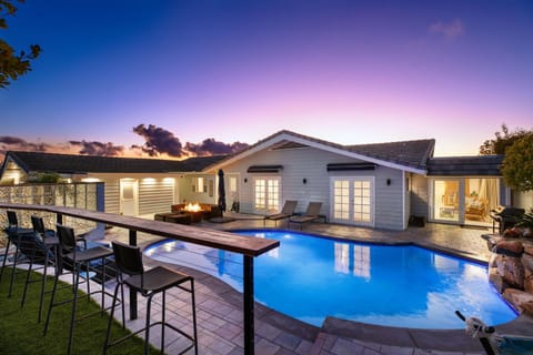 Stunning View Estate with Pool & Game Room House in La Mesa