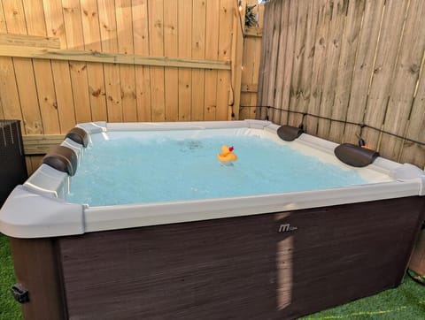 Movie Night Retreat I Hot Tub I Games I Theater Villa in Murfreesboro