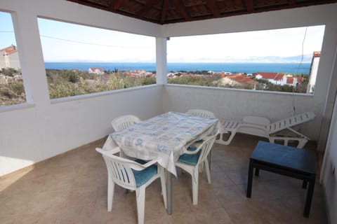 Balcony/Terrace, children, Family