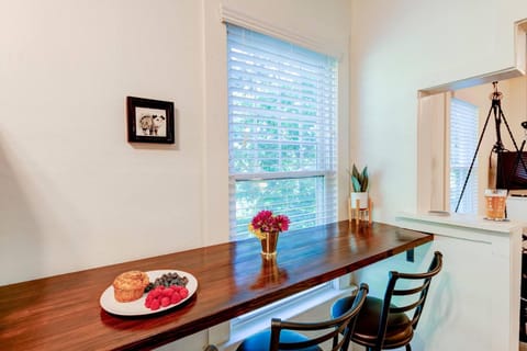 View (from property/room), Dining area