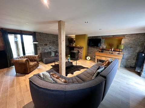 Communal lounge/ TV room, Living room
