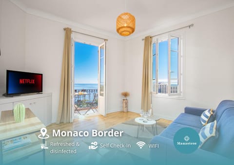 TV and multimedia, Living room, Seating area, Sea view