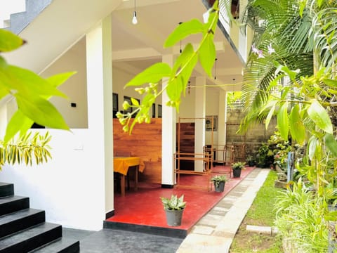 Garden, Seating area, Garden view