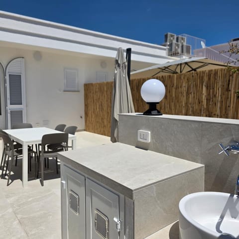 Day, View (from property/room), Balcony/Terrace, Dining area, laundry