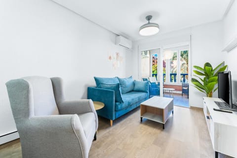 Communal lounge/ TV room, Living room