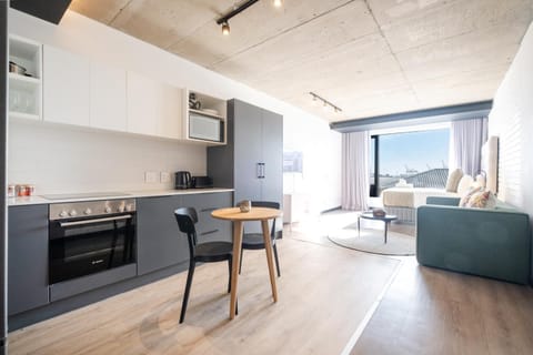 Dining area, kitchen