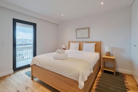 Balcony/Terrace, Decorative detail, Bedroom, towels