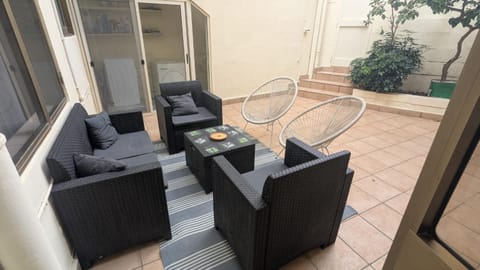 Spacious traditional 3 bedroom house with yard JBAR1-1 House in Saint Julians