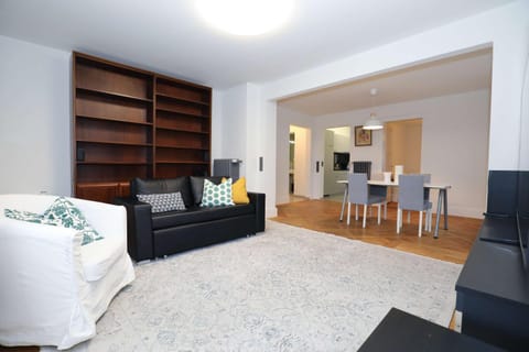 Steps from Sihlcity free parking dining and transit Apartment in Zurich City