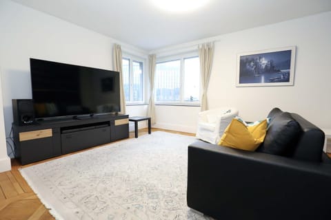 Steps from Sihlcity free parking dining and transit Apartment in Zurich City