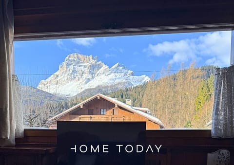 Nearby landmark, Day, Natural landscape, Winter, Mountain view