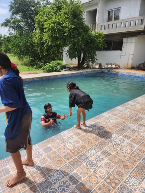 Swimming pool