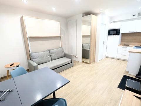 Studio calme et équipé proche Paris Apartment in Île-de-France
