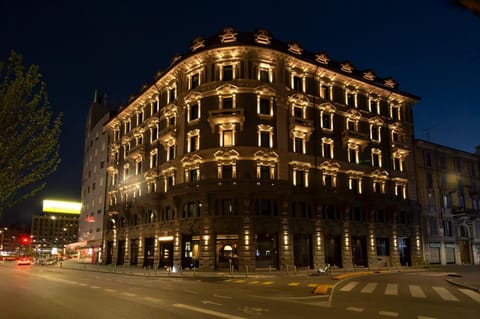 Facade/entrance