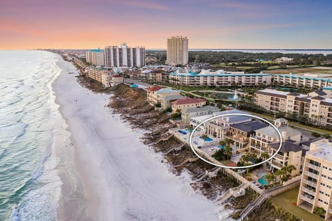 Beach Funatics - Beach Front Home with Private Pool Area & Game Room House in Miramar Beach