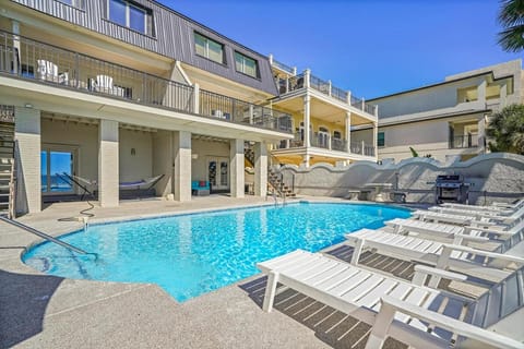 Beach Funatics - Beach Front Home with Private Pool Area & Game Room House in Miramar Beach