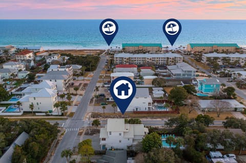 Beaches and Dreams - Luxury Home with Views of the Ocean & Private Pool House in Destin
