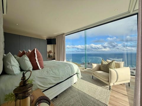 Whispering Waves - Pinnacle Point Estate House in Western Cape