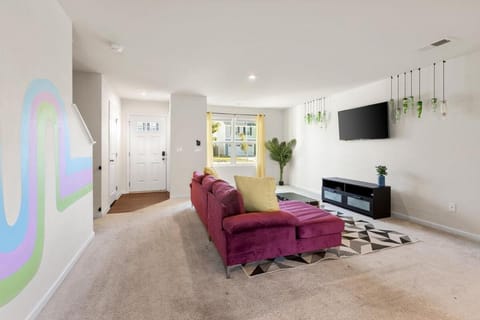 4BR 2BA Family Scape Sleeps 8 Ft Jackson House in Columbia