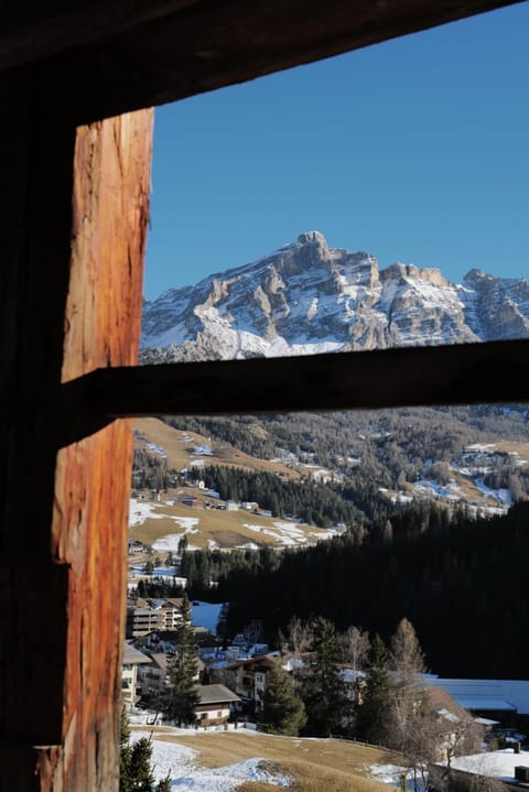 Luxury Chalet at the Foot of the Dolomites by the Castle Apartment in La Villa