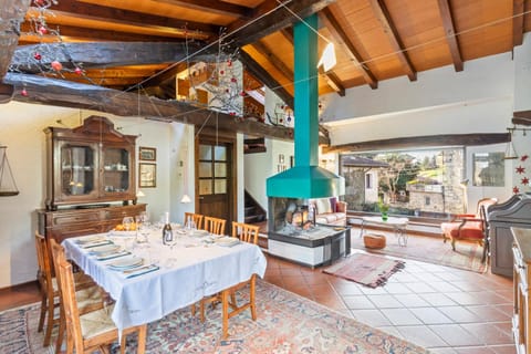 Living room, fireplace