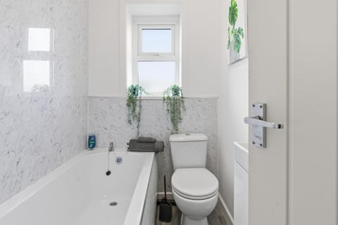 Toilet, Bathroom, Bath