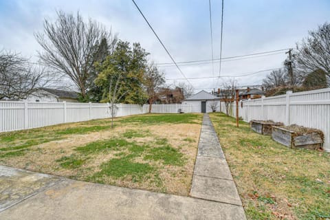 Walk to Marshall University Home with Private Yard! House in Huntington