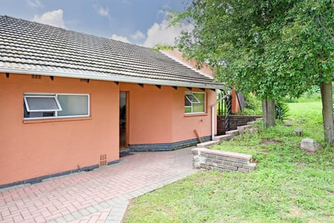 Property building, Garden, Garden view
