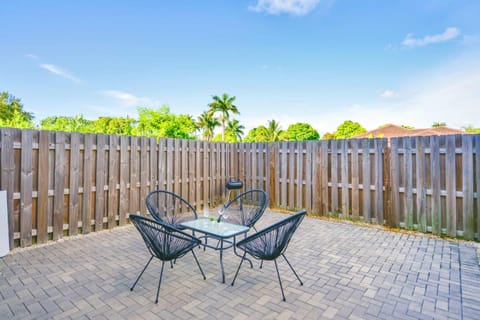 Patio, BBQ facilities, Seating area