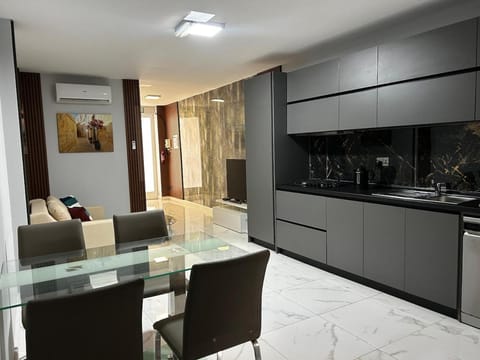 1 bedroom apartment steps away from seafront Apartment in Sliema