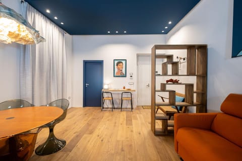 Facade/entrance, Living room, Dining area