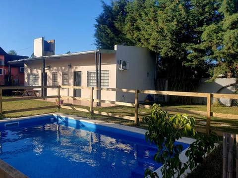 Day, Swimming pool