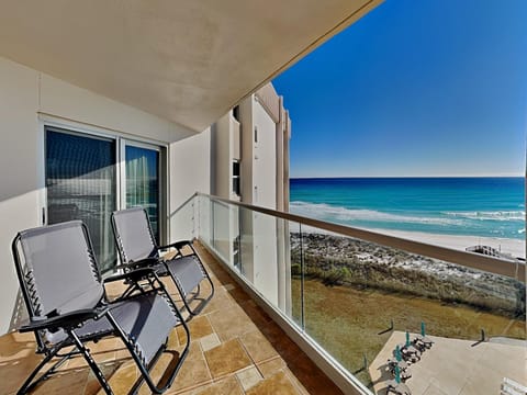 Balcony/Terrace, Seating area, Beach, Sea view