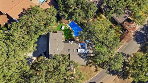 Riverwalk Villa Game Room Grill Heated Pool House in San Antonio